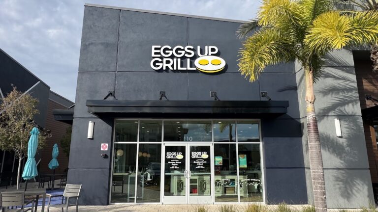 Eggs Up Grill